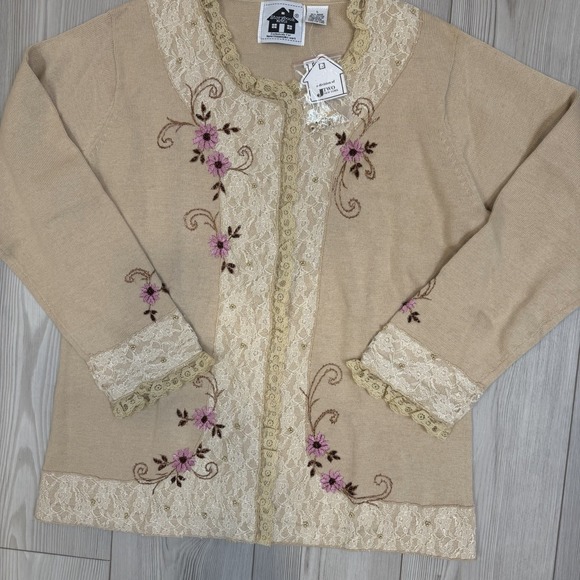 NWT Storybook Knits Cardigan Large Embroidered Lace Floral Cottagecore Sweater - Picture 3 of 8